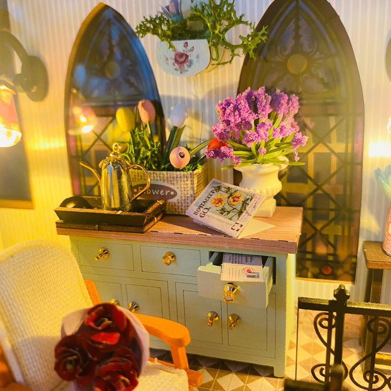 Miniature House Kit: Garden Loft