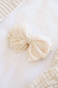 Large Ruffle Knit Bow