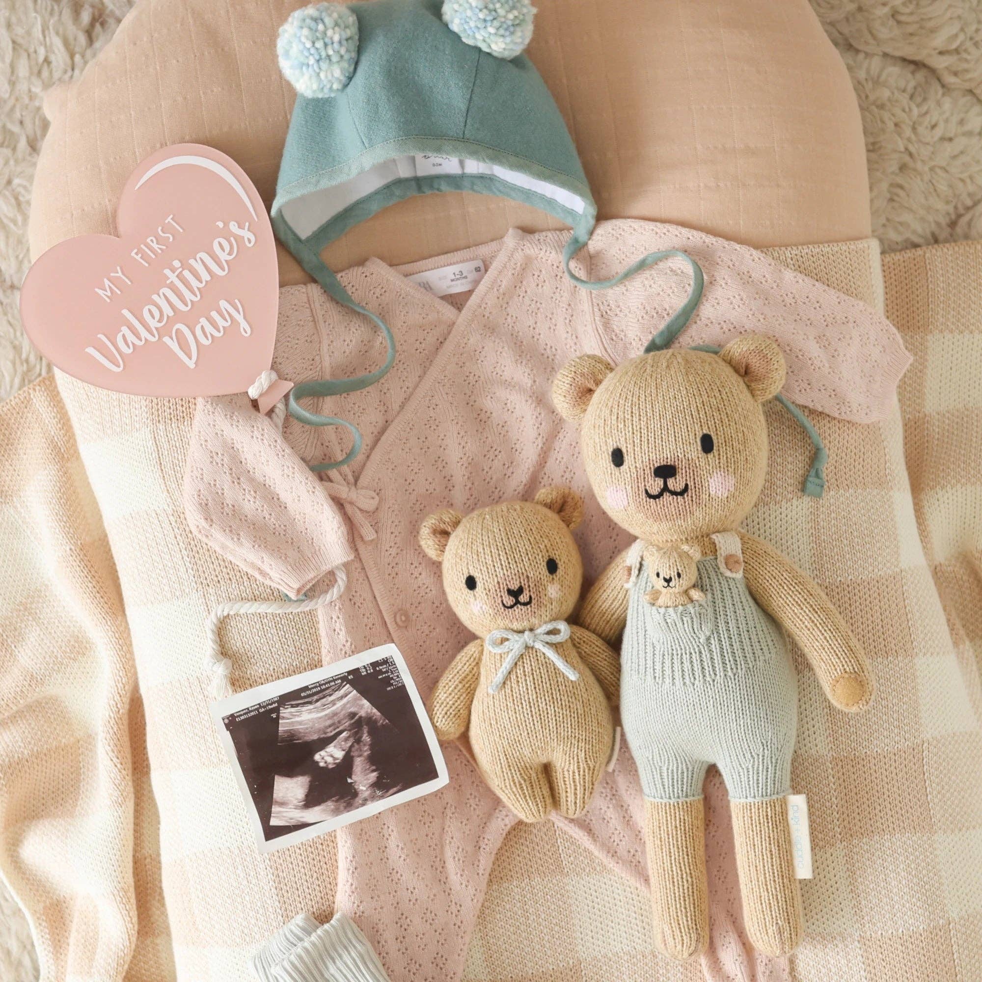 Alexander honey bear