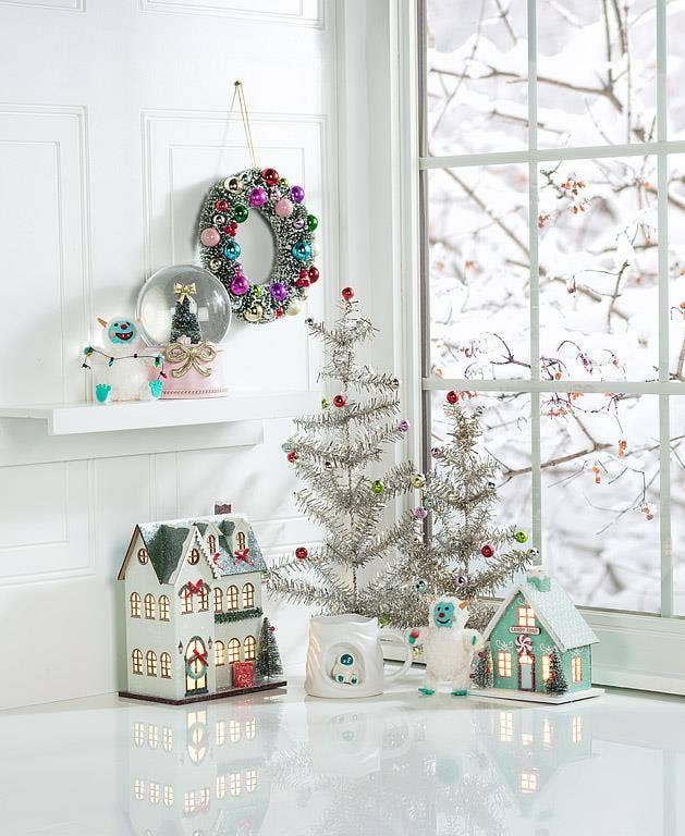 Small Bottle Brush & Ball Wreath
