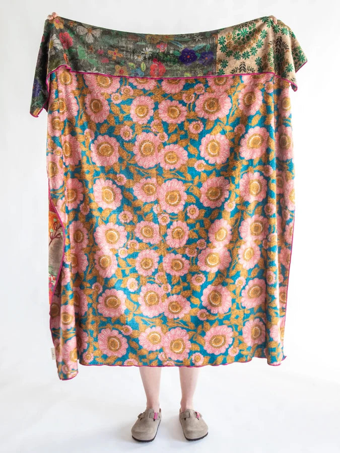 Be Happy Reversible Blanket