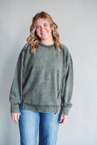 Delaware Olive Pullover