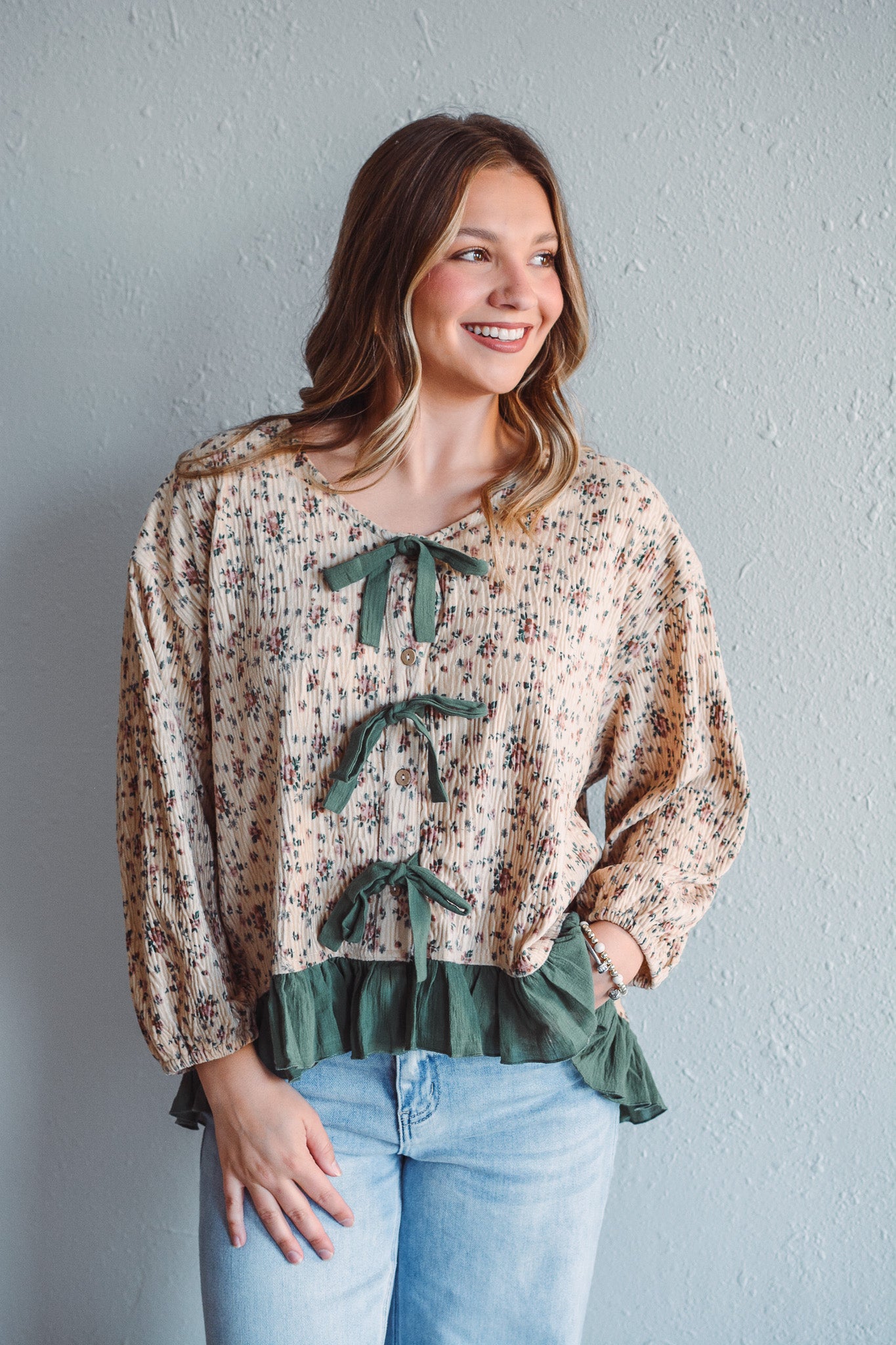 Isla Bow Top