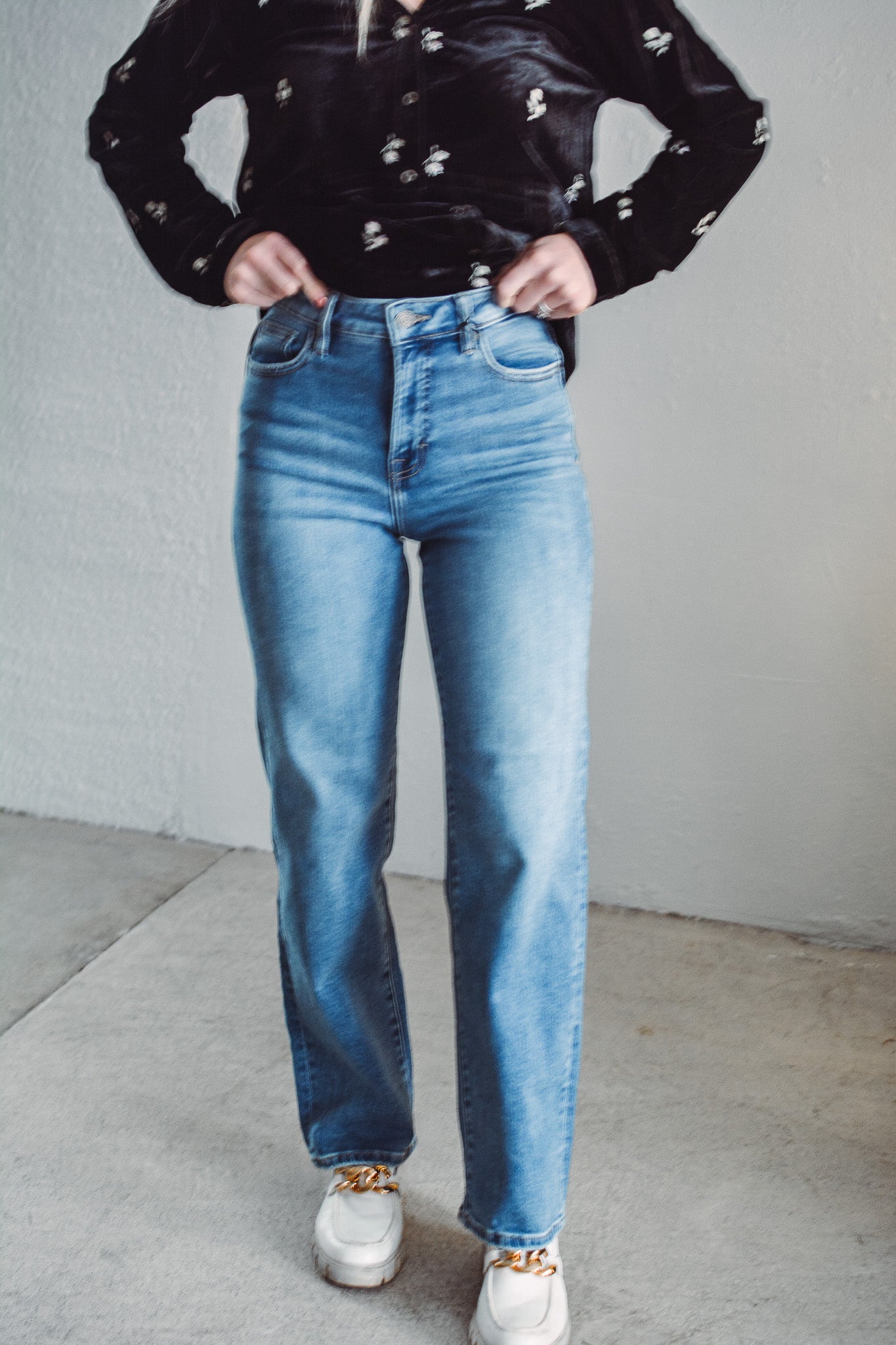 Ella Medium Wash Straight Jeans