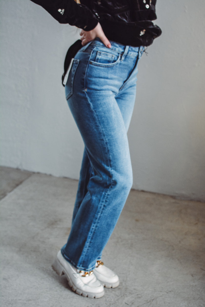 Ella Medium Wash Straight Jeans