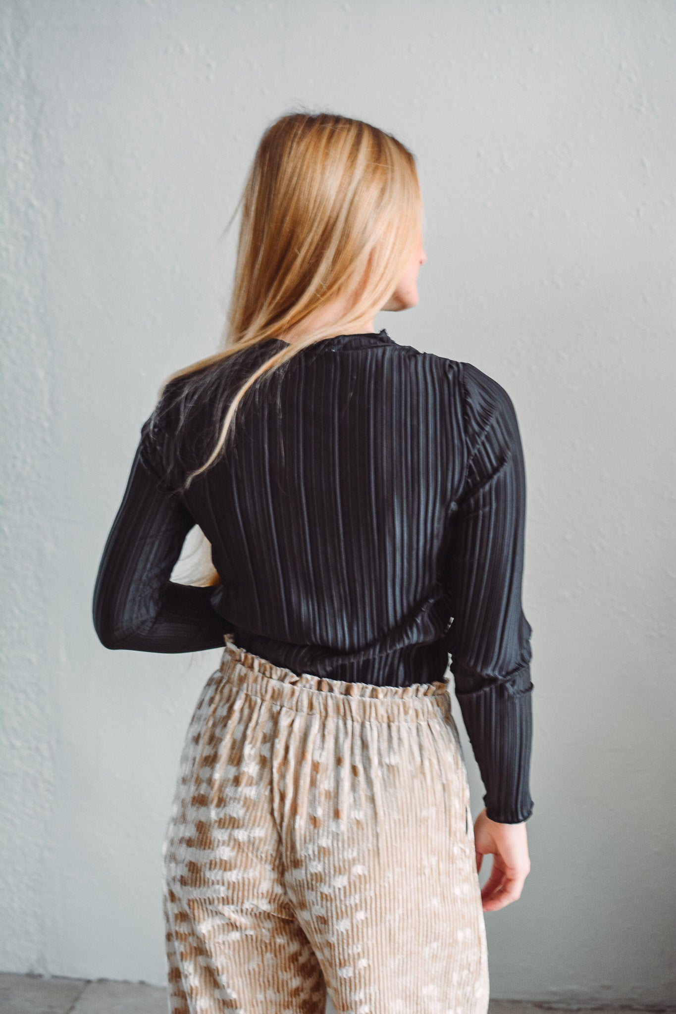 Black Sloan Pleated Top