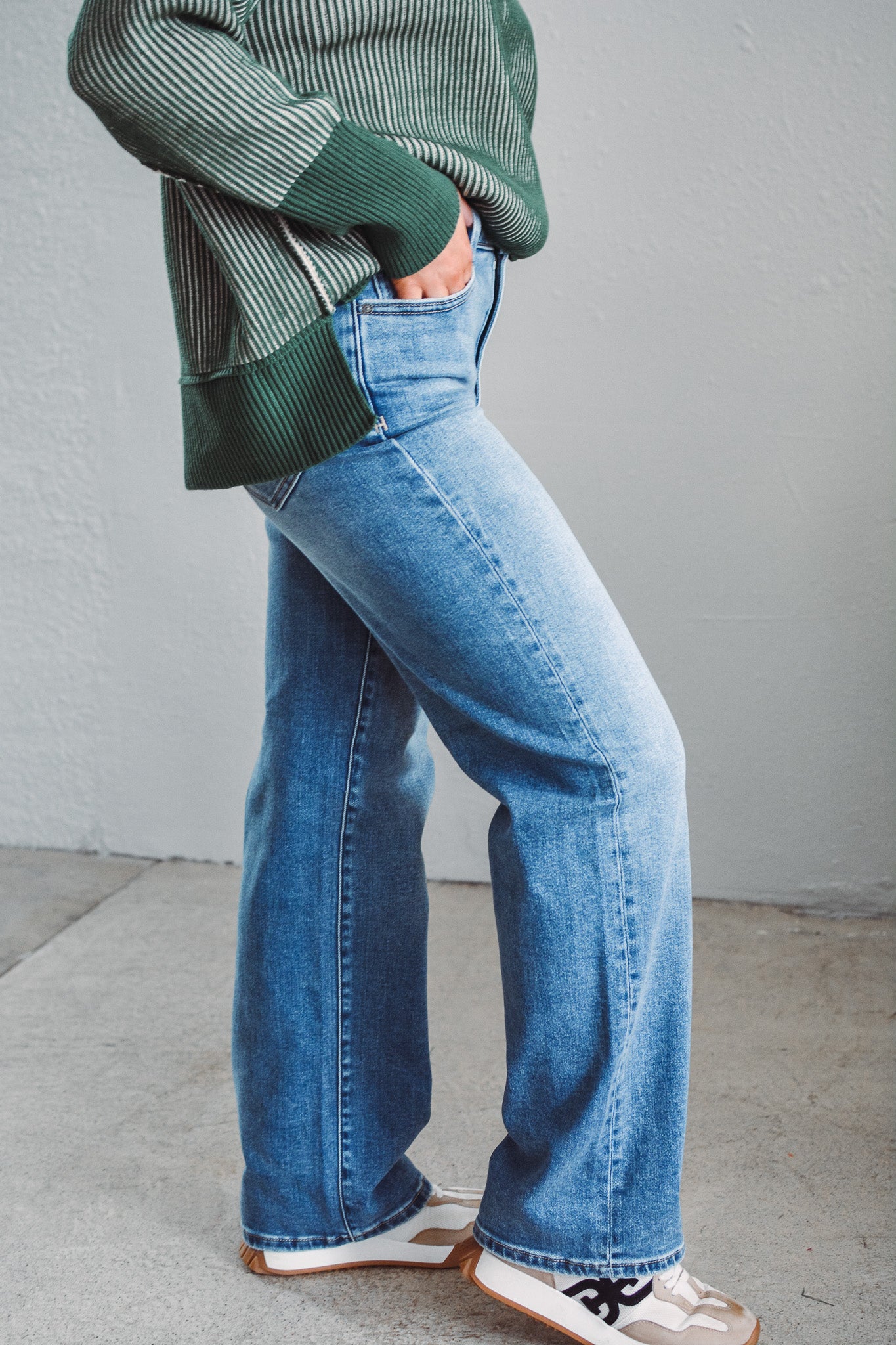 Ella Medium Wash Straight Jeans