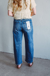 Lucy Medium Wash Barrel Jean