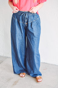 Relaxed Wide-Leg Denim Pants