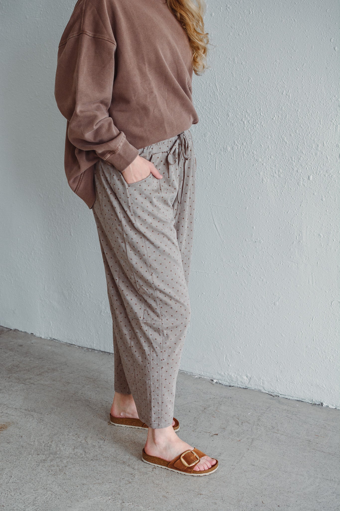 Sand Dotted Barrel Pant