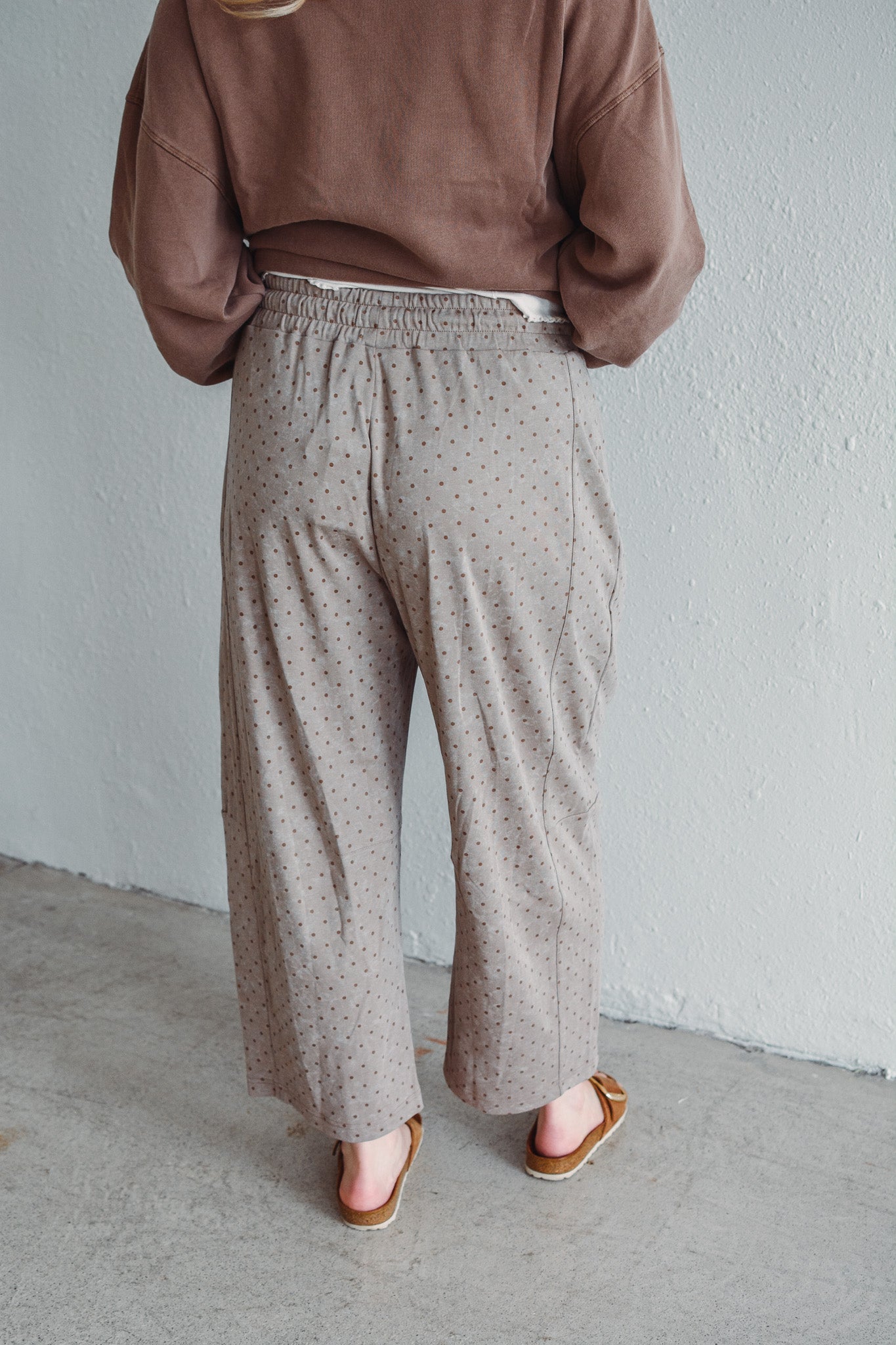 Sand Dotted Barrel Pant