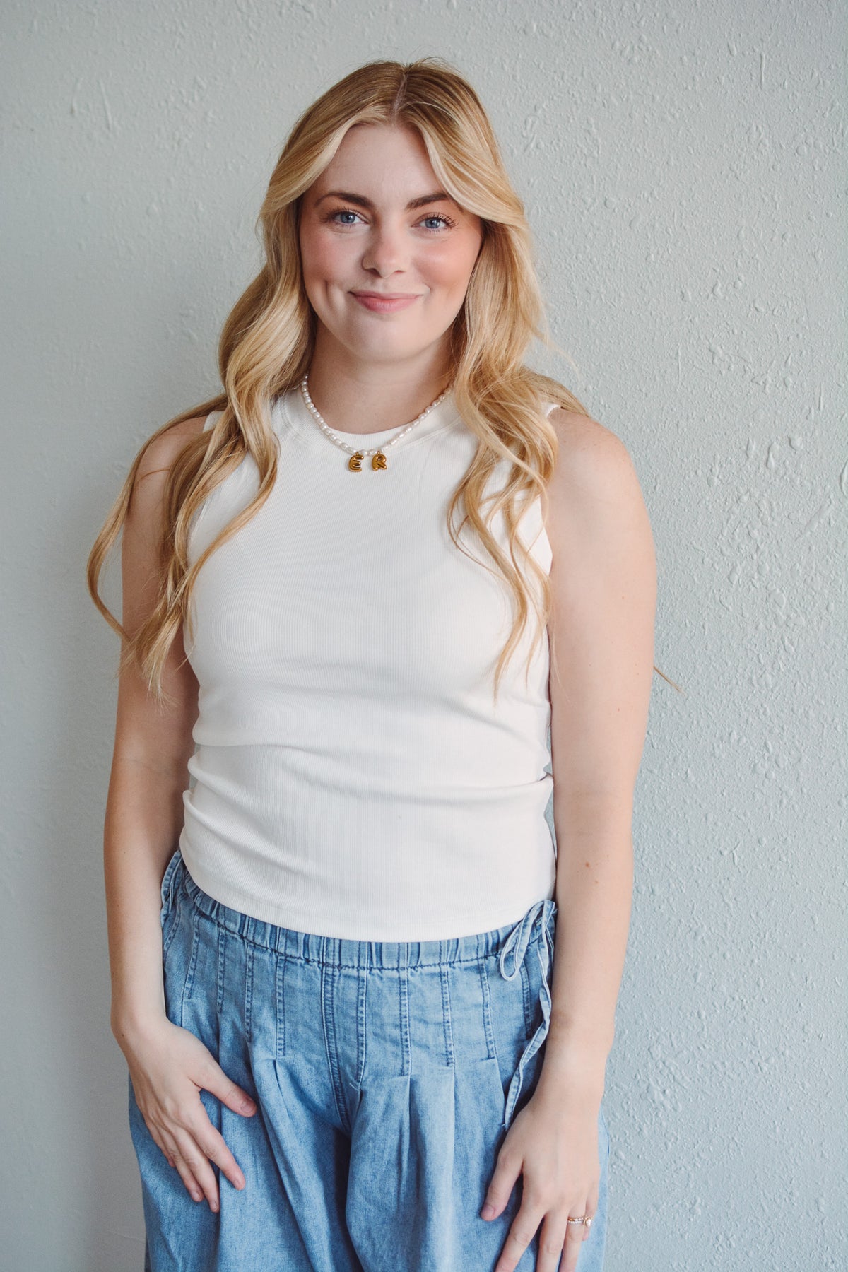 White Basic Tank
