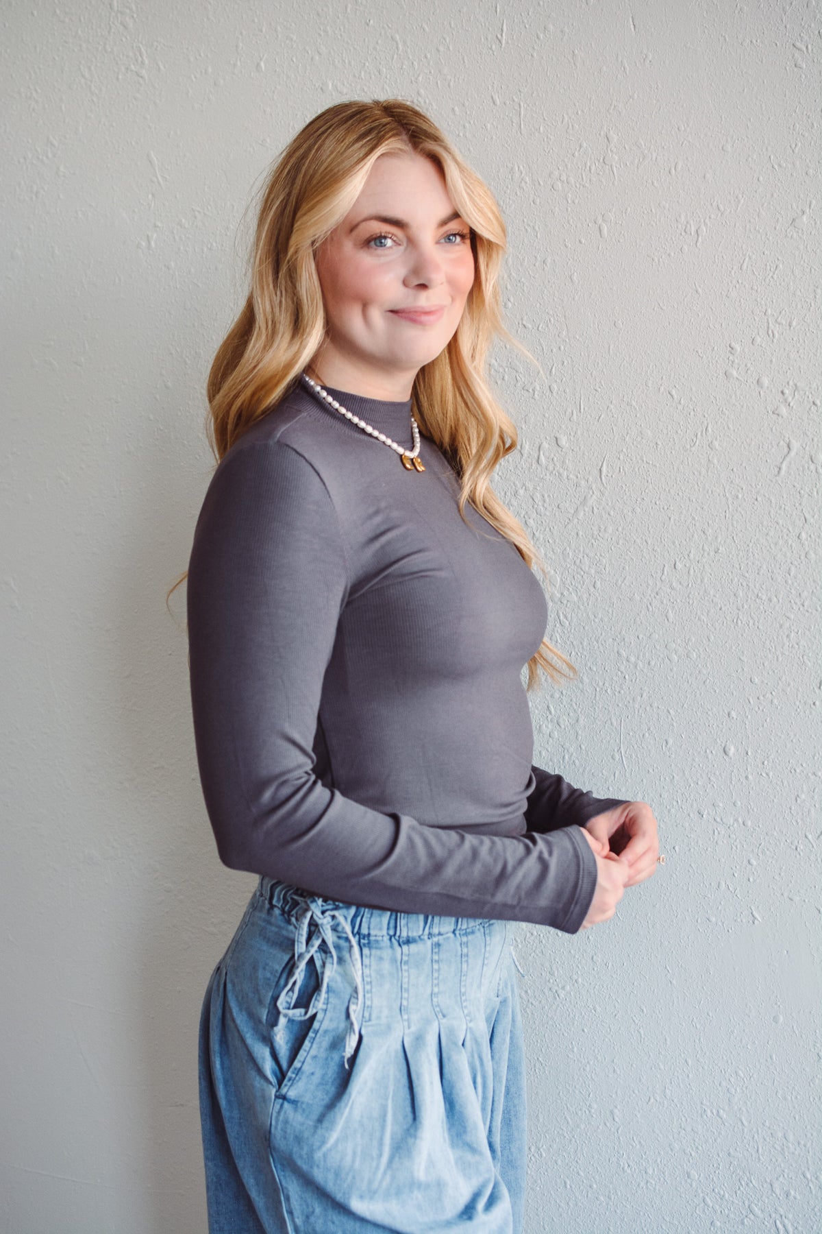 Pebble Basic Mock Neck