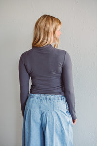 Pebble Basic Mock Neck