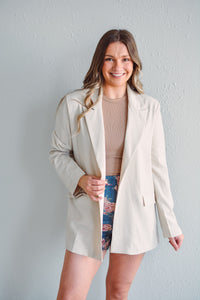 Chic Collared Blazer