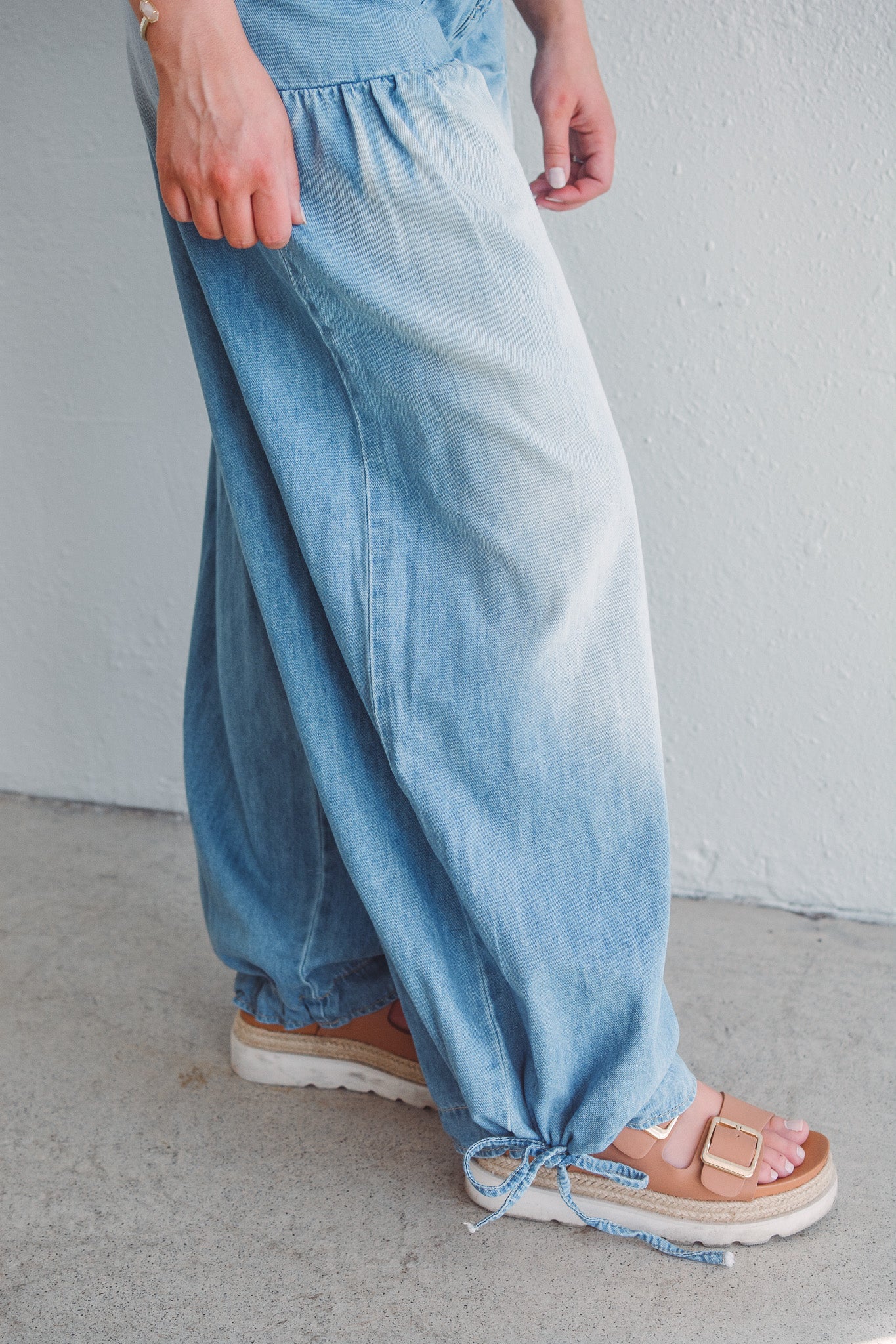【WONDER WONDER】Kanb Balloon Wide Washing Denim Pants Canv balloon wide washed denim pants - WONDER WONDER | 60