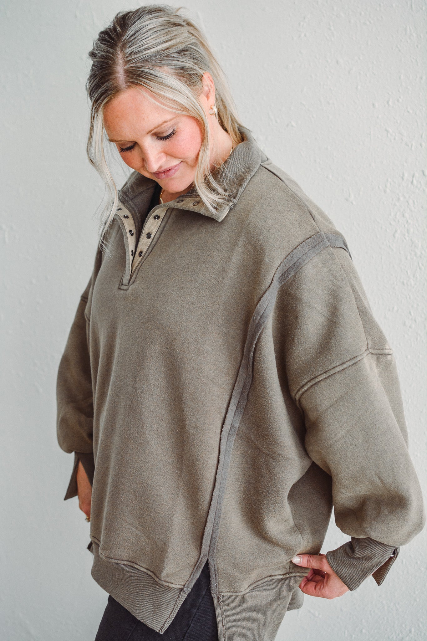 Ashton Olive Pullover