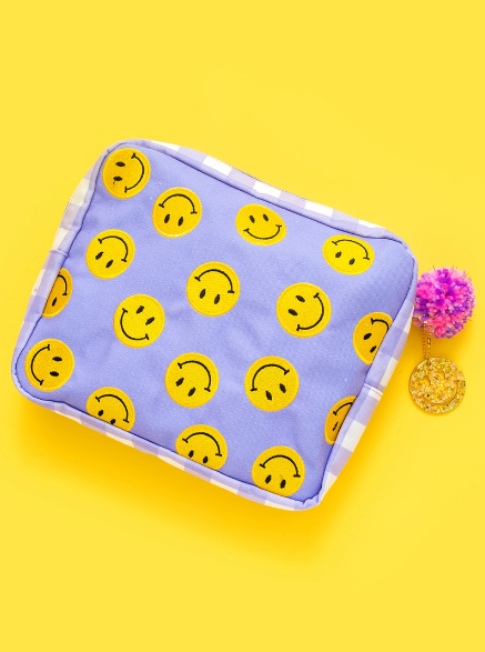 Smile Pouch