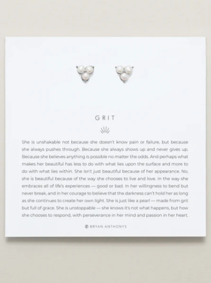 Grit 3 Pearl Silver Stud