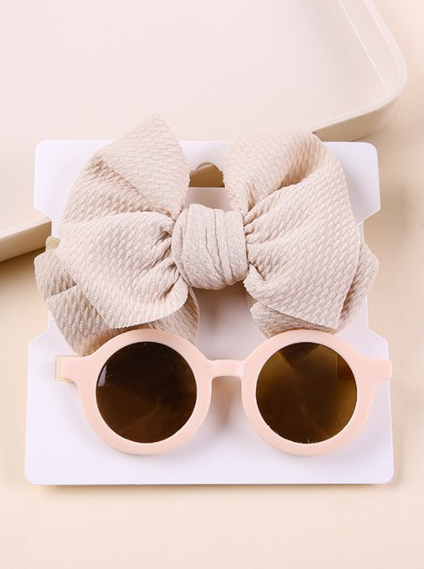 Cream Sunglass Set