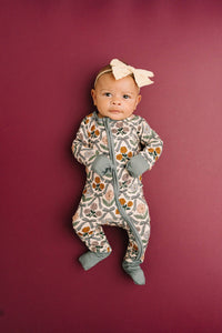 Cottage Bow Sleeper