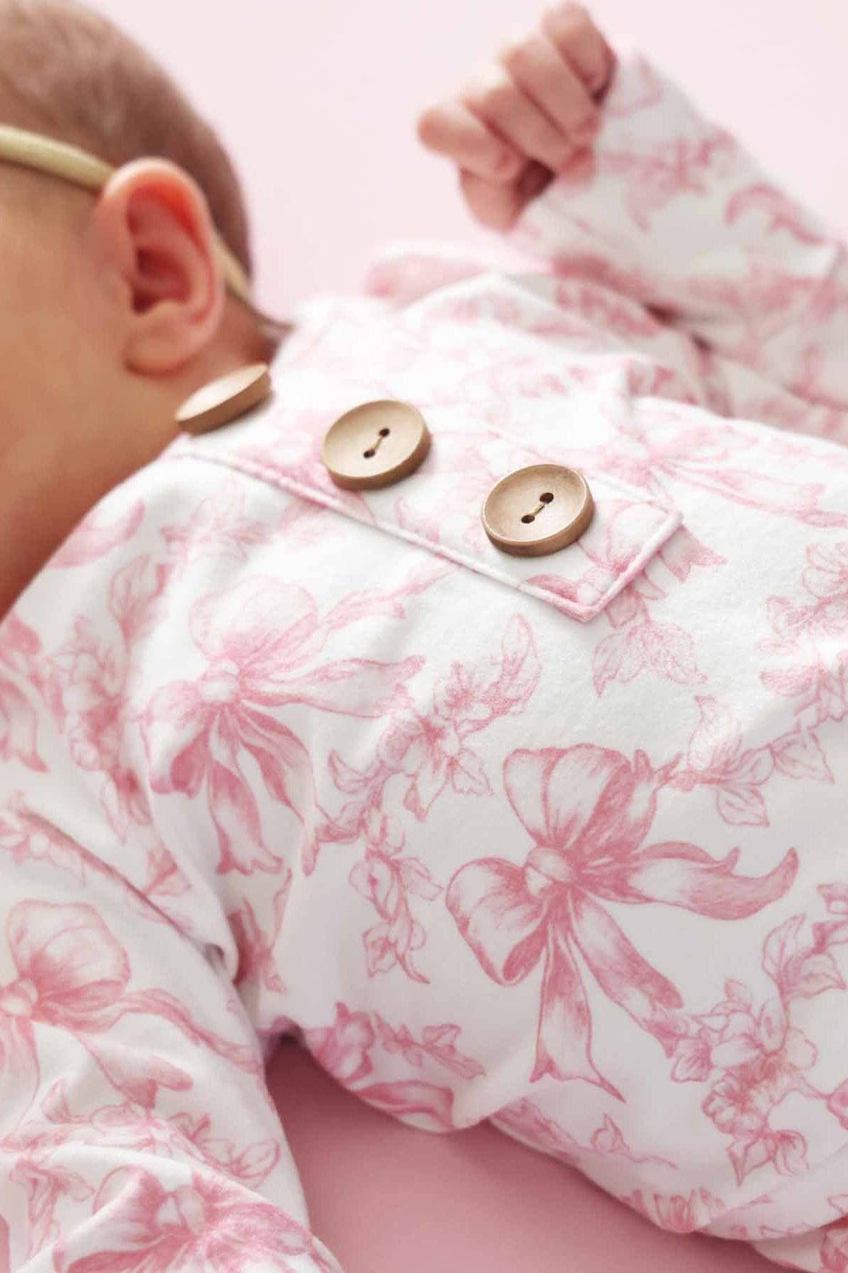 Newborn Fancy Frills Knot Gown & Hat Set