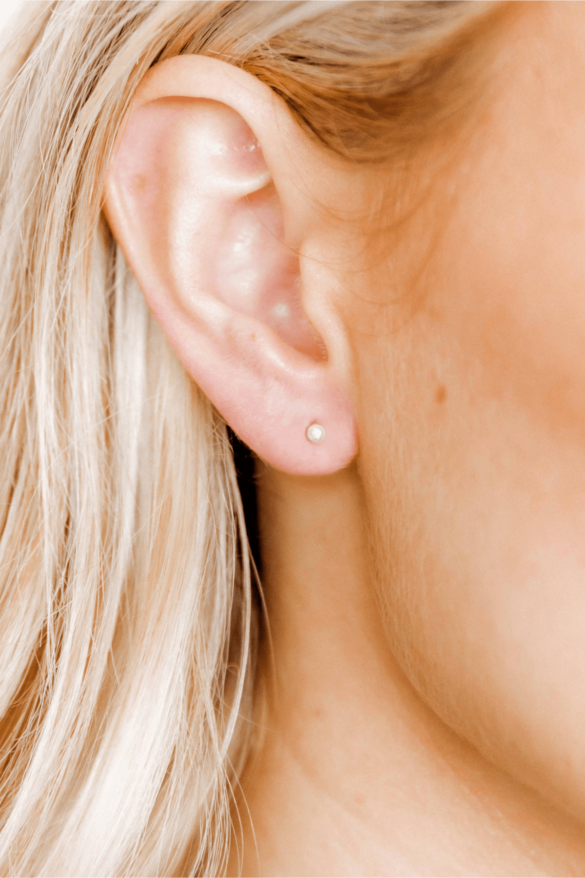 Payton Pearl Studes - White 3mm