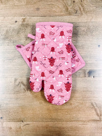 Santa's Reindeer Oven Mitts